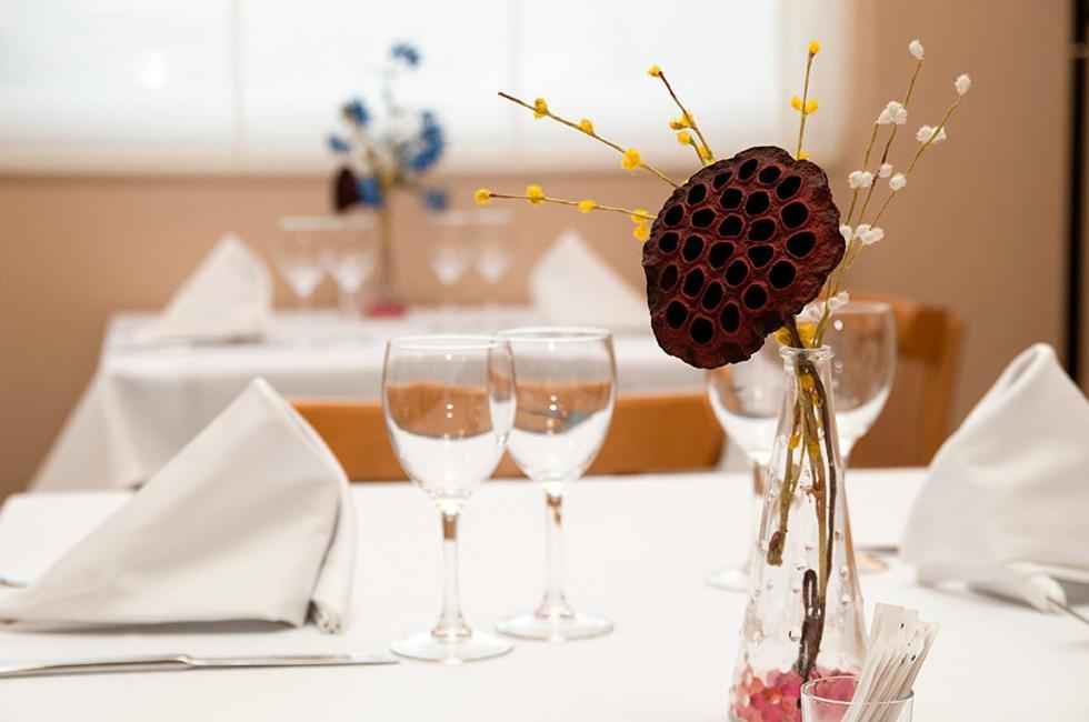 Hotel Villa De Ayerbe Zewnętrze zdjęcie